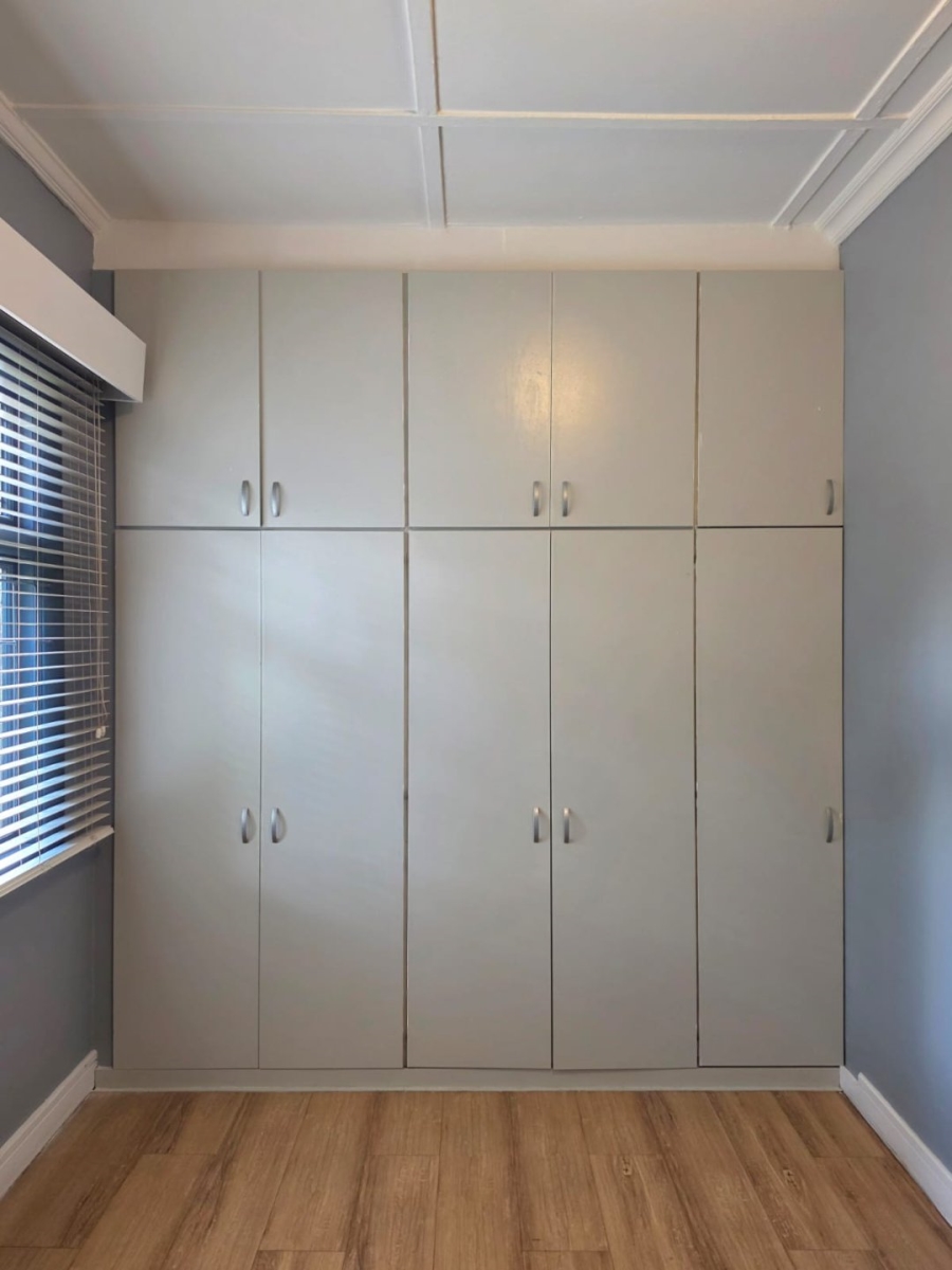 5 Bedroom Property for Sale in Kenilworth Western Cape